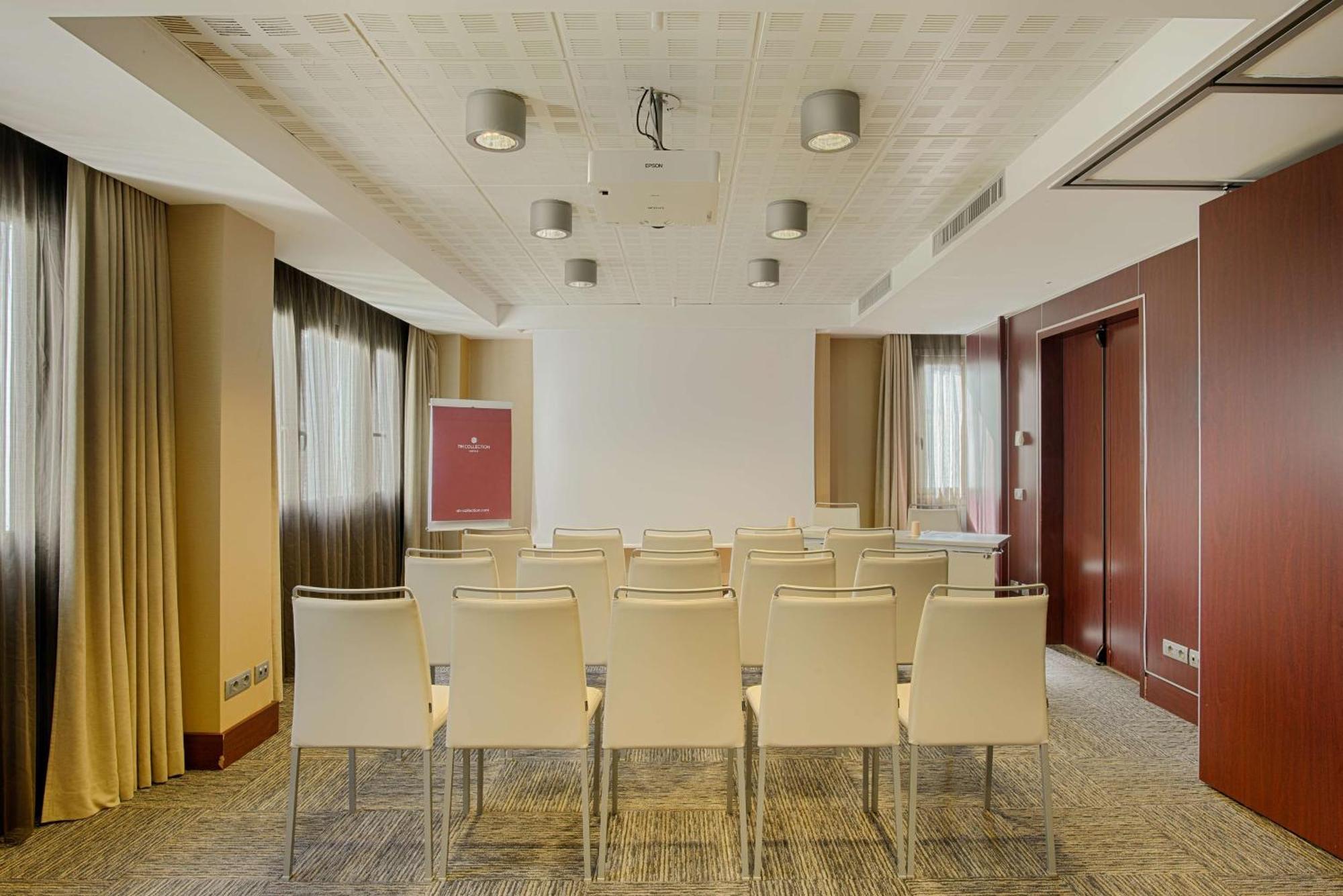 Hotel NH Collection Roma Centro Esterno foto