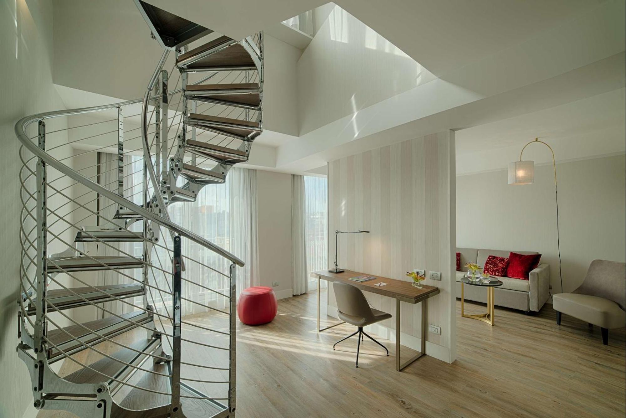 Hotel NH Collection Roma Centro Esterno foto