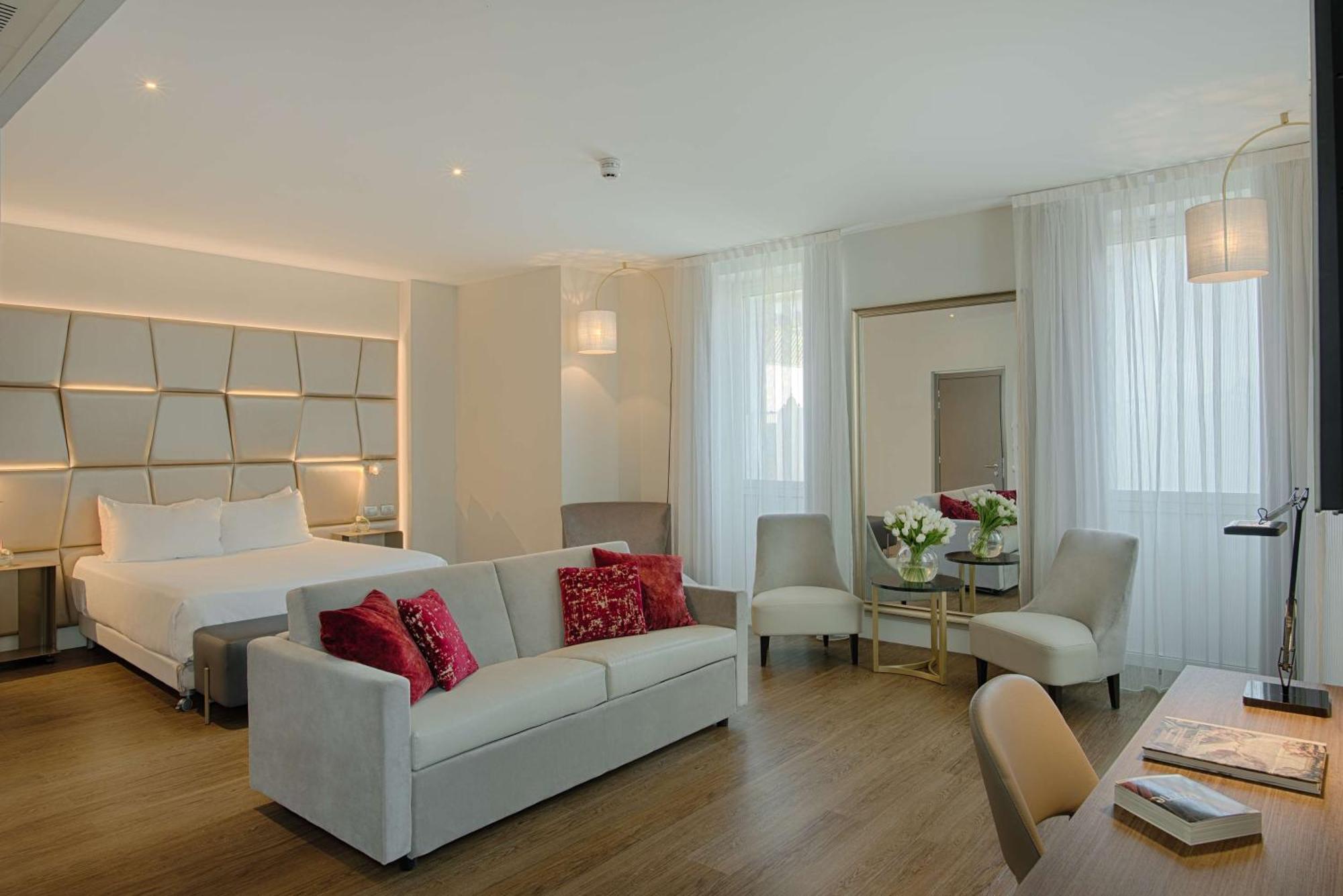 Hotel NH Collection Roma Centro Esterno foto
